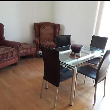 Apartment D&d Location Near Via Montello *